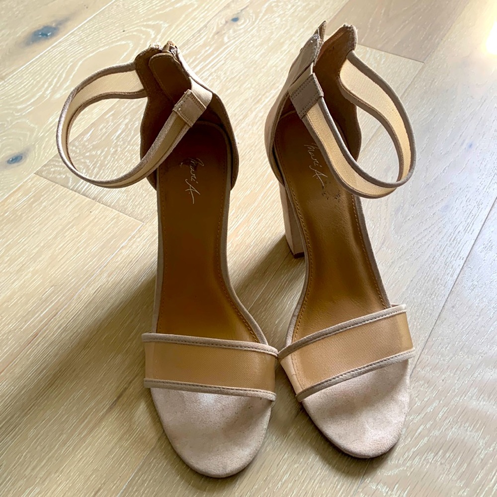 Chunky heel